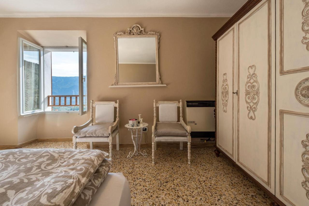 Casa Vacanze Voiandes Tremosine Esterno foto